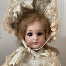 Tiny bisque head - s, fully