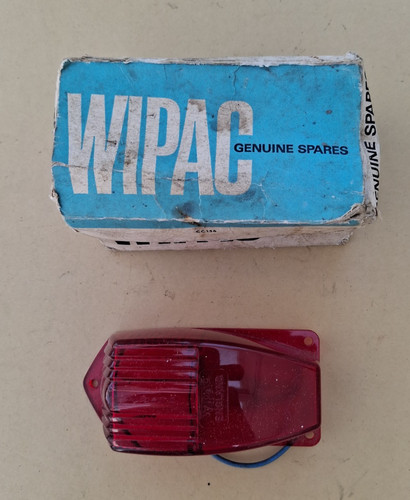 Wipac genuine light fitting - wipac,