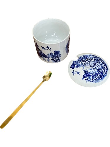 Blue porcelain sugar bowl lid - bowl,
