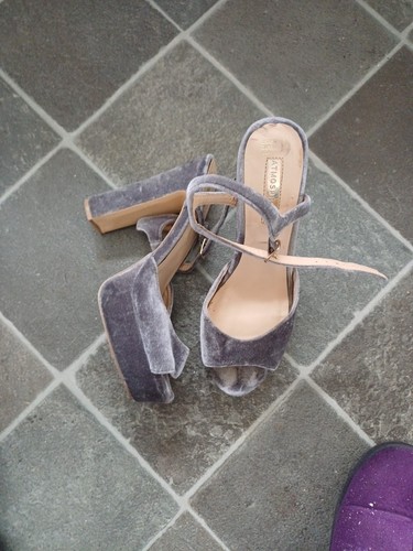 Pre owned ladies - ladies, heel