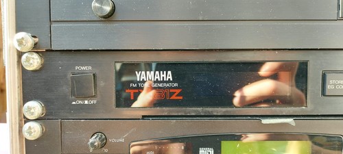Yamaha tx81z tone generator - tx81z, fm