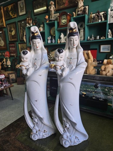 Porcelain guan yin - guan, statues