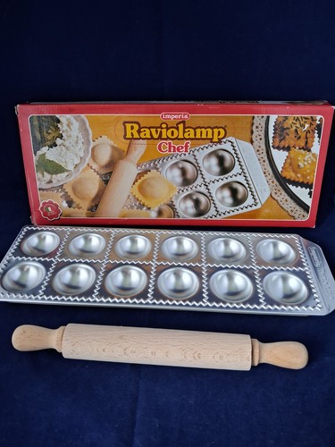 Raviolamp ravioli chef fresh - ravioli,