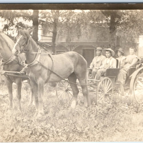 C1910s family horse carriage - family,