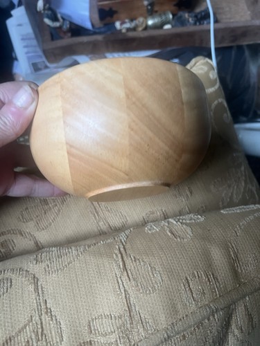 Hand turnt wooden bowl - turnt,