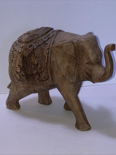 Vtg hand carved - vtg, wooden