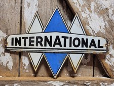 VINTAGE INTERNATIONAL PORCELAIN SIGN HIGHWAY TRACTOR TRAILER GAS DIESEL TRUCK
