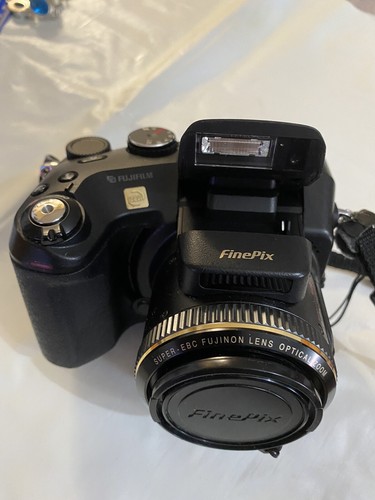 Fuji finpix s20 - finpix,