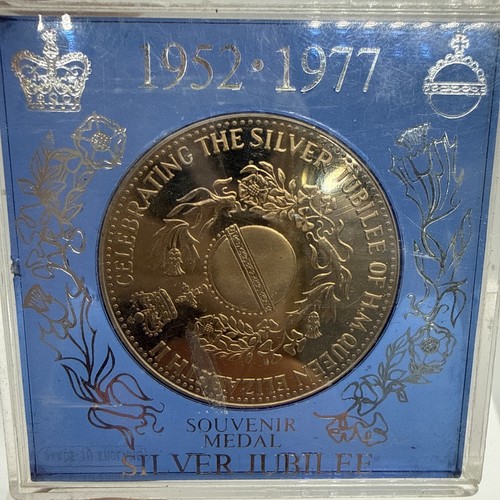 Queen elizabeth silver - queen,