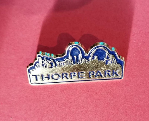 Thorpe park blue pin badge - thorpe,