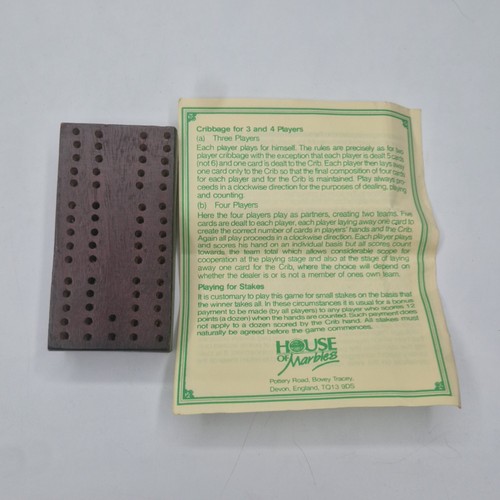 Vintage wooden cribbage board - wooden,
