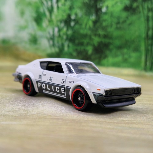 Hot wheels nissan - hot,