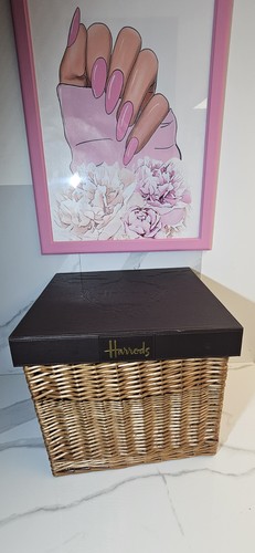 Large harrods wicker hamper - large,