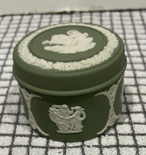 Wedgwood jasperware lidded - wedgwood, jar