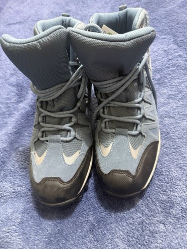 Walking boots size - boots, 7