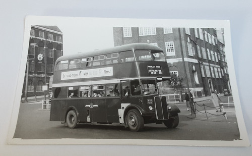 Leeds city transport b - transport, b&w