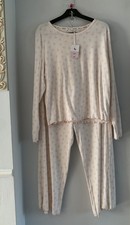BNWT TU Cream & Pink Heart