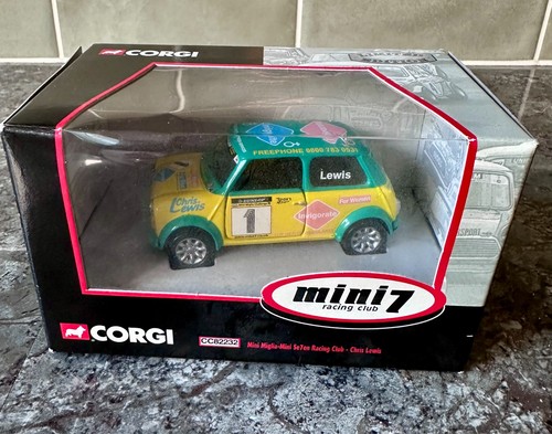Corgi cc82232 chris - chris, lewis