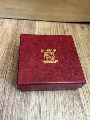 2005 royal mint - proof, £1