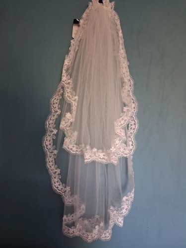Bnwt ivory wedding - bnwt, veil