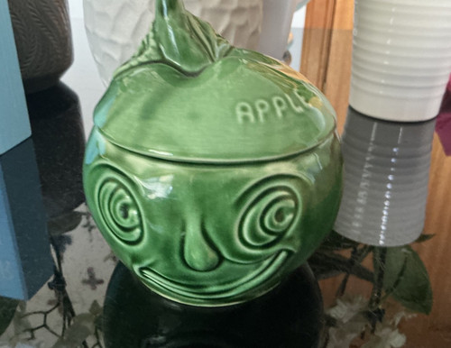 Sylvac apple sauce - face, pot