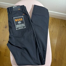 HUGO BOSS CHINO TAPERED FIT