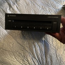 VW GOLF MK5 / TOURAN / PASSAT / EOS 2005-2009  6 DISC CD CHANGER - 1K0035110