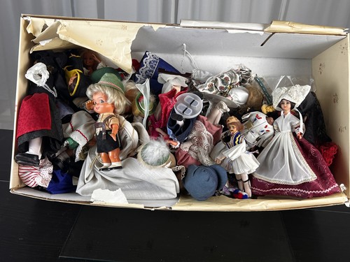 Dolls bundle box full - bundle,