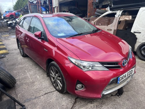 Toyota auris estate - auris, for
