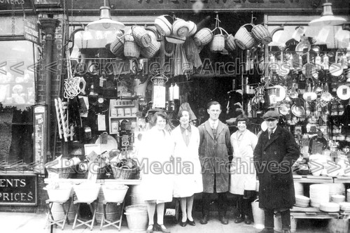 Jzz newman shopfront 529 - newman,