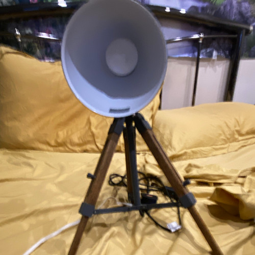 Tripod lamp wooden legs metal - lamp,