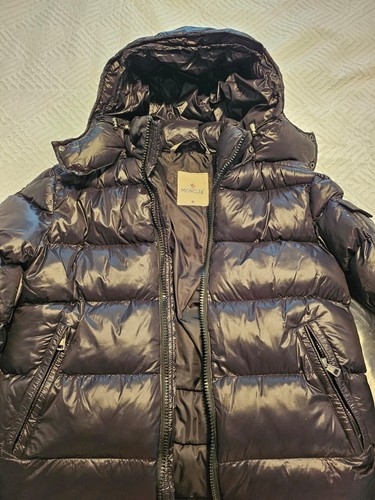 Moncler maya size black - moncler,