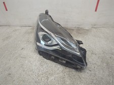 TOYOTA YARIS RIGHT HEADLIGHT