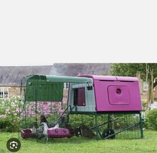 Omlet Purple Chicken Cube With 3m Run, Wheels And handles.
