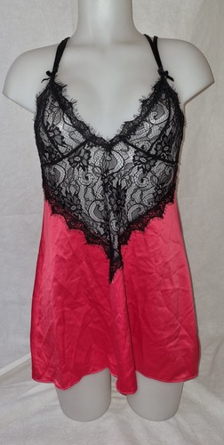 Gorgous red black - , ann