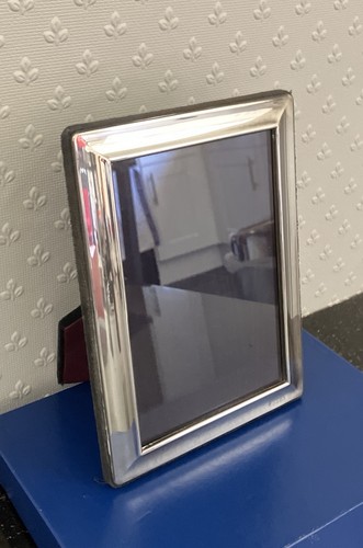 Hallmarked silver photo frame - silver,