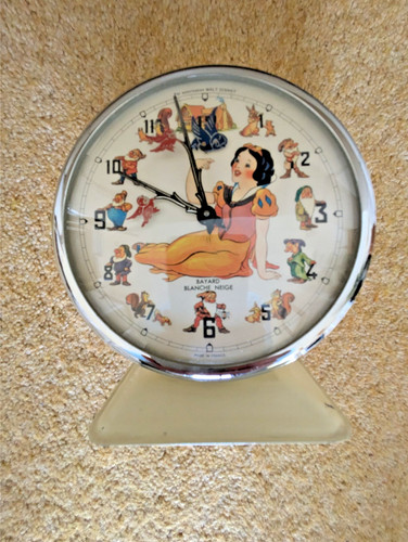 Snow white vintage - snow, wind