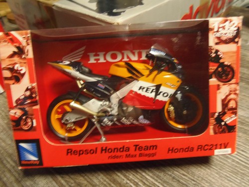 Honda rc211v max - rc211v,