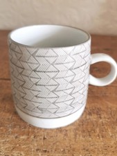 Dartington Grey  Chevron Pattern Gold Trim Porcelain  Mug
