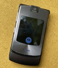 Vintage Motorola Razr V3i flip