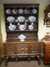 VINTAGE OAK DRESSER