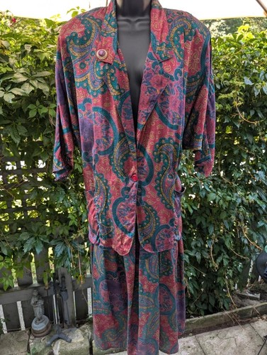 Vintage 1980s cascade paisley - cascade,