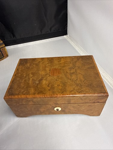Swiss music box - music,