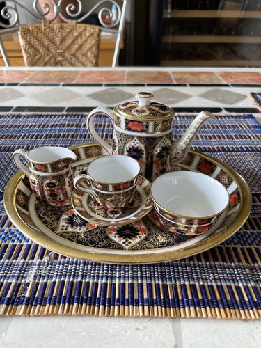 Royal crown derby - royal, imari
