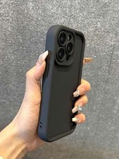 Black Thick Case For iPhone 16