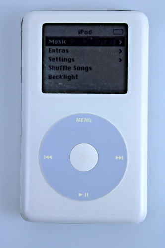 Apple ipod 4th gen 20gb - apple,