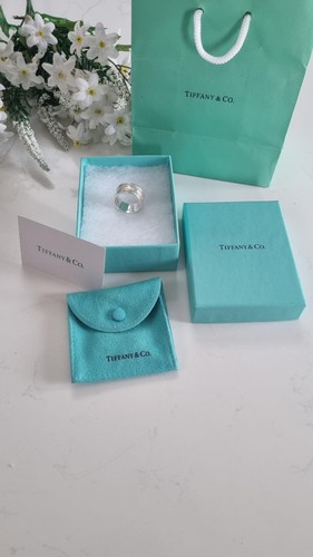 Tiffany atlas wide band - &,
