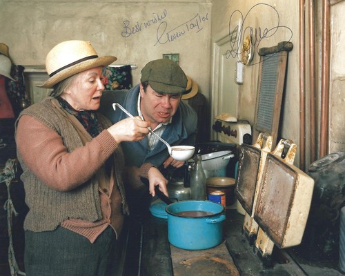 Gwen taylor and david lonsdale - taylor,