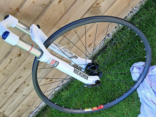 Rockshox sektor 100mm - rockshox,