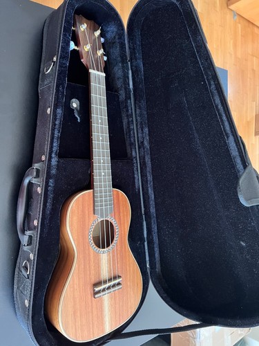 Ukulele handmade antonio - ukulele, by